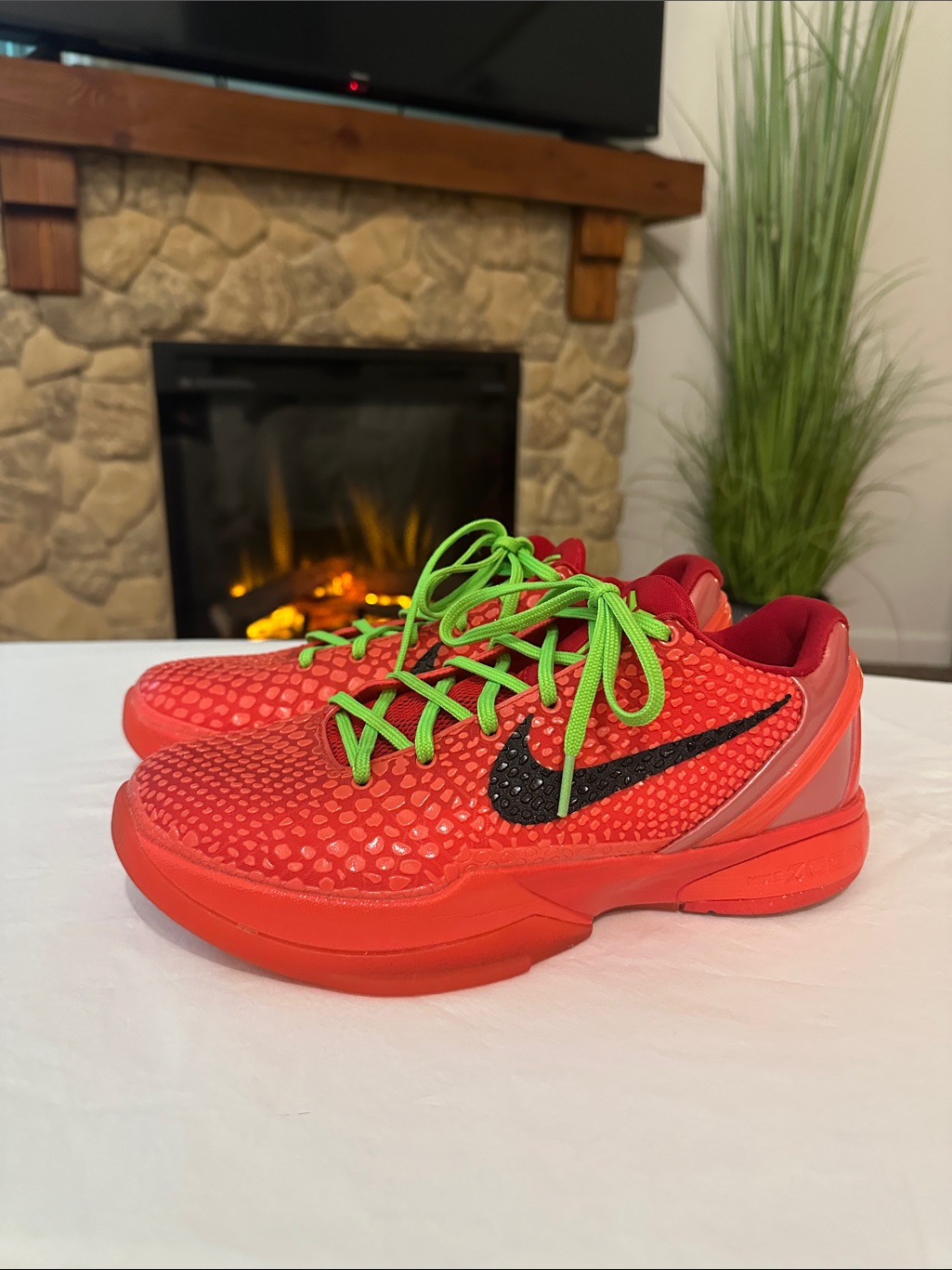 Nike Kobe 6 Reverse Grinches